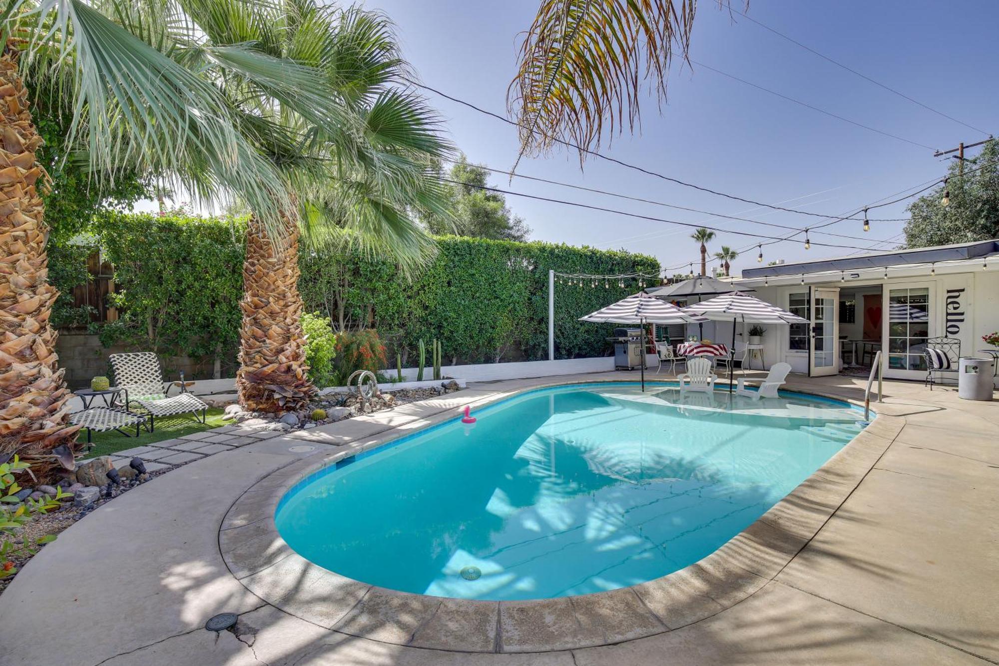 5 Blocks To El Paseo Palm Desert Casita With Pool Apartment Exterior photo